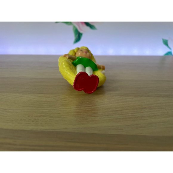 Vintage 1993 Barbie McDonalds Figurine Toy - Picture 5 of 5
